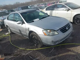 2002 Nissan Altima S with VIN 1N4AL11D62C136823, listed as a IAAI auction lot 41625439 with 201,269 mi miles. Bid and sale history available at carsss.com. Image 1.