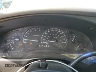 2000 Ford Explorer XLT with VIN 1FMZU83PXYZA71034, listed as a Copart auction lot 55447585 with 175,118 mi miles and Salvage title. Bid and sale history available at DreamBid. Image 9.