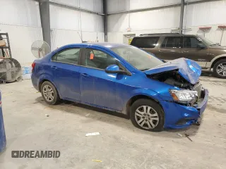 2019 Chevrolet Sonic LS z VIN 1G1JB5SB8K4133569, wystawiony jako Copart lot #41665665 z przebiegiem 64 664 mil mil oraz Szkoda całkowita • Salvage title. Historia ofert i sprzedaży dostępna na DreamBid. Obrazek 4.