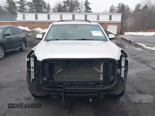2015 GMC Yukon XL SLT with VIN 1GKS2HKC0FR287860, listed as a IAAI auction lot 41638921 with 213,214 mi miles. Bid and sale history available at carsss.com. Image 6.