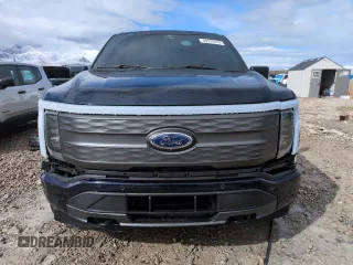 2023 Ford F-150 Lightning Pro с VIN 1FTVW1EV5PWG16444, выставлен на аукционе Copart как лот 48224415 с пробегом 25 782 миль миль и Списание • Salvage title. История ставок и продаж доступна на DreamBid. Изображение 5.