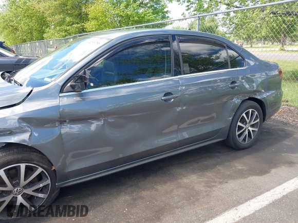 2017 Volkswagen Jetta SE with VIN 3VWDB7AJ6HM336253, listed as a IAAI auction lot 42205788 with 132,767 mi miles and . Bid and sale history available at DreamBid. Image 17.