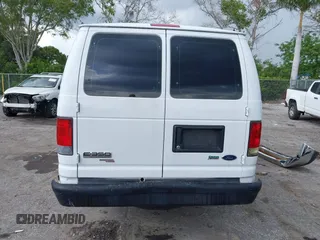 2014 Ford Econoline Passenger XL z VIN 1FBSS3BLXEDA00930, wystawiony jako IAAI lot #42445363 z przebiegiem Nie podano mil oraz . Historia ofert i sprzedaży dostępna na DreamBid. Obrazek 17.
