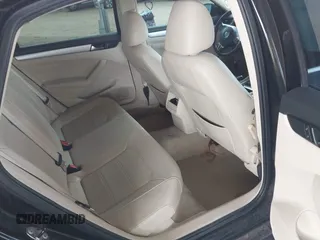 2012 Volkswagen Passat SE w/Sunroof with VIN 1VWBP7A3XCC020584, listed as a IAAI auction lot 41905793 with 138,642 mi miles. Bid and sale history available at carsss.com. Image 8.