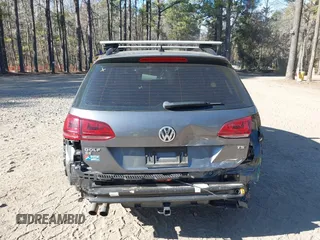 2017 Volkswagen Golf S z VIN 3VWC17AU6HM501548, wystawiony jako IAAI lot #41724754 z przebiegiem 179 895 mil mil oraz . Historia ofert i sprzedaży dostępna na DreamBid. Obrazek 16.