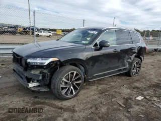 2021 Volvo XC90 Momentum with VIN YV4A22PK7M1753975, listed as a Copart auction lot 39497413 with 20,696 mi miles. Bid and sale history available at carsss.com. Image 1.
