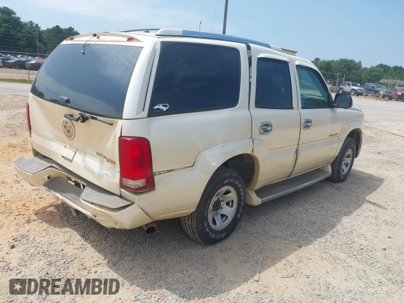 2006 Cadillac Escalade z VIN 1GYEK63N46R134468, wystawiony jako IAAI lot #42407664 z przebiegiem 240 664 mil mil oraz . Historia ofert i sprzedaży dostępna na DreamBid. Obrazek 4.