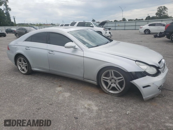 2006 Mercedes-Benz CLS-Class with VIN WDDDJ75X96A017093, listed as a Copart auction lot 64024634 with 176,819 mi miles and Salvage Title. Bid and sale history available at carsss.com. Image 4.