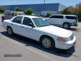 2004 Ford Crown Victoria LX с VIN 2FAFP74W34X170637, выставлен на аукционе IAAI как лот 42478531 с пробегом 168 885 миль миль и . История ставок и продаж доступна на DreamBid. Изображение 1.