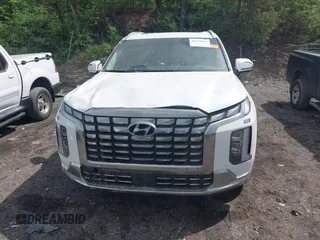 2025 Hyundai Palisade Calligraphy z VIN KM8R74GE8SU828199, wystawiony jako IAAI lot #41939641 z przebiegiem 16 939 mil mil oraz . Historia ofert i sprzedaży dostępna na DreamBid. Obrazek 12.