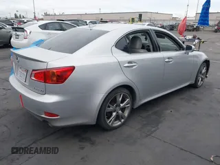 2009 Lexus IS with VIN JTHBK262895106279, listed as a IAAI auction lot 42068256 with 274,846 mi miles. Bid and sale history available at carsss.com. Image 4.