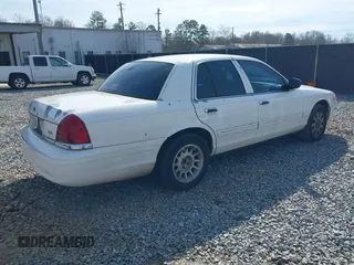 2008 Ford Crown Victoria LX z VIN 2FAFP74V08X132618, wystawiony jako IAAI lot #41436413 z przebiegiem Nie podano mil oraz . Historia ofert i sprzedaży dostępna na DreamBid. Obrazek 4.