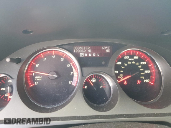 2010 GMC Acadia SLT1 with VIN 1GKLRMED5AJ152698, listed as a Copart auction lot 88130845 with 123,862 mi miles and Salvage title. Bid and sale history available at DreamBid. Image 9.