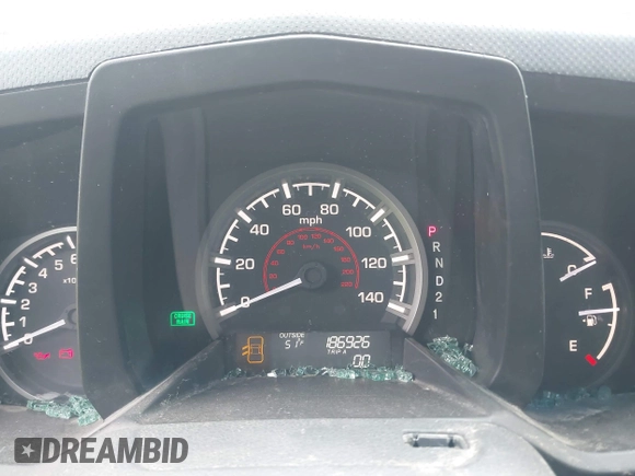 2011 Honda Ridgeline RTL with VIN 5FPYK1F51BB007959, listed as a IAAI auction lot 41894350 with 186,926 mi miles. Bid and sale history available at carsss.com. Image 7.
