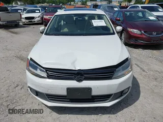 2013 Volkswagen Jetta TDI w/Premium/Nav с VIN 3VWLL7AJ2DM203802, выставлен на аукционе IAAI как лот 42311963 с пробегом 136 099 миль миль и . История ставок и продаж доступна на DreamBid. Изображение 13.