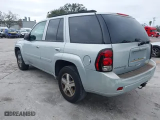 2008 Chevrolet TrailBlazer LT w/1LT with VIN 1GNDS13S482249004, listed as a IAAI auction lot 41404813 with 129,985 mi miles. Bid and sale history available at carsss.com. Image 3.