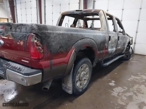2015 Ford Super Duty F-250 SRW Lariat with VIN 1FT7W2B67FEC97712, listed as a IAAI auction lot 41828275 with 150,000 mi miles. Bid and sale history available at carsss.com. Image 4.