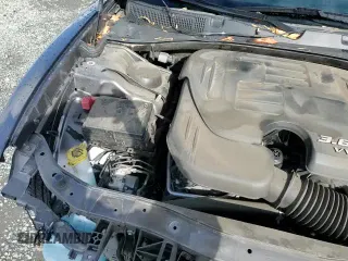 2020 Dodge Charger SXT z VIN 2C3CDXBG3LH255332, wystawiony jako Copart lot #84073355 z przebiegiem 61 377 mil mil oraz Szkoda całkowita • Salvage title. Historia ofert i sprzedaży dostępna na DreamBid. Obrazek 14.