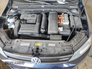 2013 Volkswagen Jetta Hybrid SE z VIN 3VW637AJ3DM303596, wystawiony jako Copart lot #82874934 z przebiegiem 56 601 mil mil oraz Szkoda całkowita • Salvage title. Historia ofert i sprzedaży dostępna na DreamBid. Obrazek 11.