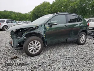 2024 Toyota Corolla Cross LE z VIN 7MUBAABG0RV090871, wystawiony jako Copart lot #59216085 z przebiegiem 17 679 mil mil oraz Szkoda całkowita • Salvage title. Historia ofert i sprzedaży dostępna na DreamBid. Obrazek 1.