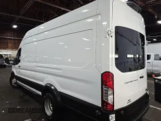 2020 Ford Transit Cargo with VIN 1FTBF4UG0LKB26146, listed as a IAAI auction lot 42737738 with 137,541 mi miles and . Bid and sale history available at DreamBid. Image 3.