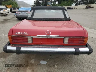 1985 Mercedes-Benz 380 z VIN WDBBA45C9FA017476, wystawiony jako Copart lot #58777585 z przebiegiem 135 805 mil mil oraz Szkoda całkowita • Salvage title. Historia ofert i sprzedaży dostępna na DreamBid. Obrazek 6.