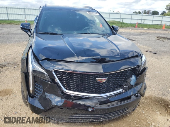 2023 Cadillac XT4 AWD Sport with VIN 1GYFZFR48PF182380, listed as a Copart auction lot 68937594 with 8,400 mi miles and Salvage Title. Bid and sale history available at carsss.com. Image 5.