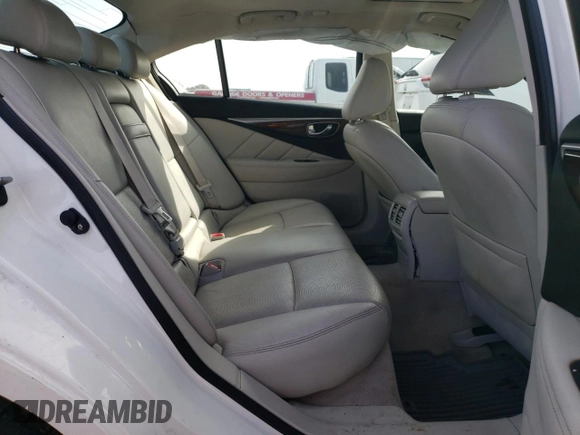 2014 Infiniti Q50 Premium with VIN JN1BV7AR8EM686761, listed as a Copart auction lot 49650385 with 157,113 mi miles and Salvage Title. Bid and sale history available at carsss.com. Image 10.