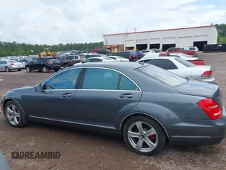 2010 Mercedes-Benz S 550 with VIN WDDNG7BB5AA326323, listed as a IAAI auction lot 42101314 with 112,946 mi miles and . Bid and sale history available at DreamBid. Image 14.