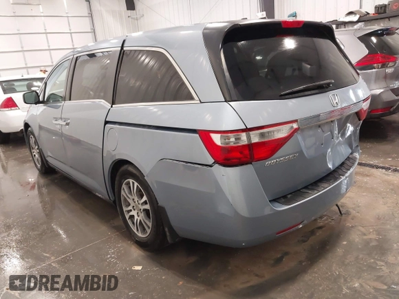 2013 Honda Odyssey EX-L with VIN 5FNRL5H67DB015512, listed as a IAAI auction lot 41758695 with 193,356 mi miles and . Bid and sale history available at carsss.com. Image 3.
