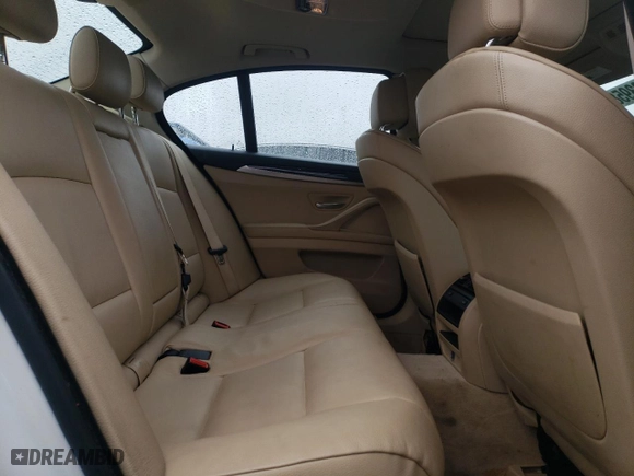 2013 BMW 5 Series 528i xDrive with VIN WBAXH5C57DD112723, listed as a Copart auction lot 51939585 with 111,548 mi miles and Clean Title. Bid and sale history available at carsss.com. Image 10.