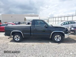 1999 GMC New Sierra 1500 SL with VIN 1GTEC14W2XZ512494, listed as a IAAI auction lot 41799076 with 210,710 mi miles. Bid and sale history available at carsss.com. Image 14.