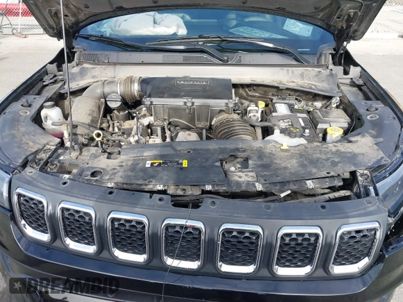 2023 Jeep Compass Latitude with VIN 3C4NJDBN1PT533202, listed as a IAAI auction lot 41545879 with 35,794 mi miles and . Bid and sale history available at DreamBid. Image 10.