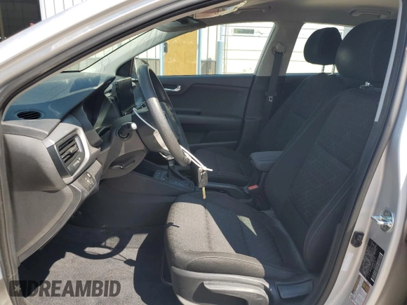 2022 Kia Rio S with VIN 3KPA24AD6NE474136, listed as a Copart auction lot 70765494 with 30,568 mi miles and Salvage Title. Bid and sale history available at DreamBid. Image 7.