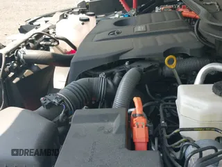 2025 Toyota Sequoia SR5 with VIN 7SVAAABA8SX048410, listed as a IAAI auction lot 42635252 with 7,908 mi miles and . Bid and sale history available at DreamBid. Image 19.
