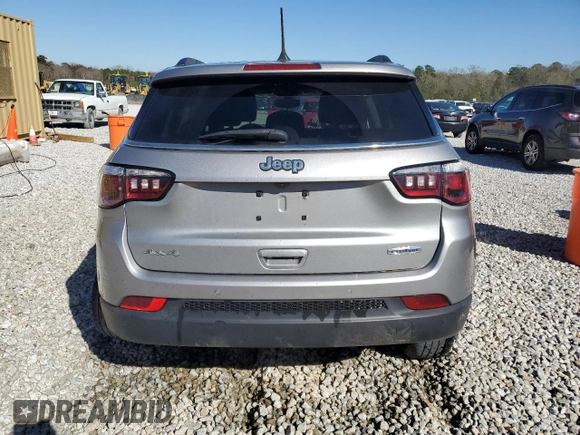 2020 Jeep Compass Latitude with VIN 3C4NJDBB0LT164557, listed as a Copart auction lot 49417785 with 25,540 mi miles and Salvage Title. Bid and sale history available at carsss.com. Image 6.