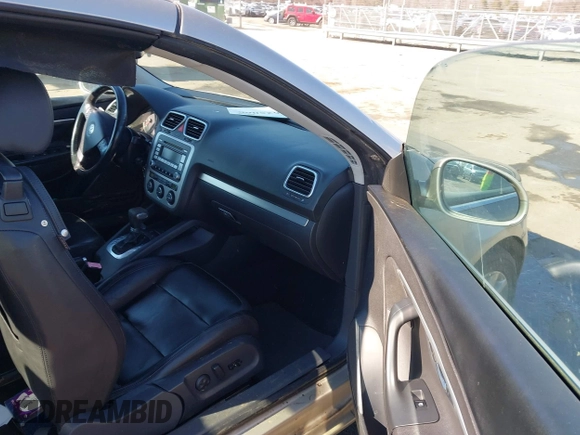 2007 Volkswagen Eos 2.0T with VIN WVWDA71F97V027690, listed as a IAAI auction lot 41625068 with 150,876 mi miles and . Bid and sale history available at DreamBid. Image 5.