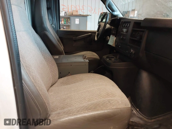 2017 Chevrolet Express Cargo с VIN 1GCWGAFF5H1150196, выставлен на аукционе IAAI как лот 42534915 с пробегом 156 776 миль миль и . История ставок и продаж доступна на DreamBid. Изображение 5.