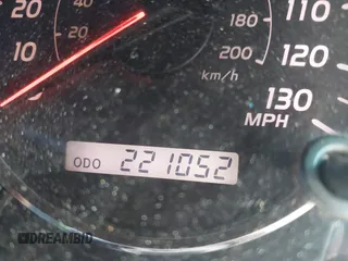 2005 Lexus GX 470 z VIN JTJBT20X150087128, wystawiony jako IAAI lot #41124756 z przebiegiem 221 052 mil mil oraz . Historia ofert i sprzedaży dostępna na DreamBid. Obrazek 15.