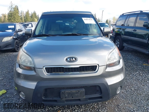 2010 Kia Soul + with VIN KNDJT2A28A7047275, listed as a IAAI auction lot 42013630 with 110,734 mi miles. Bid and sale history available at carsss.com. Image 12.