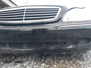 2000 Mercedes-Benz S with VIN WDBNG70J4YA020596, listed as a IAAI auction lot 42101357 with Not Provided miles. Bid and sale history available at carsss.com. Image 6.