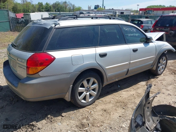 2006 Subaru Legacy Wagon Outback 2.5i with VIN 4S4BP61C567311435, listed as a IAAI auction lot 42075390 with 226,538 mi miles. Bid and sale history available at carsss.com. Image 4.