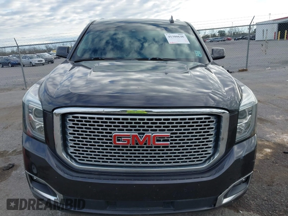 2017 GMC Yukon Denali with VIN 1GKS1CKJ0HR153941, listed as a IAAI auction lot 41300648 with 128,193 mi miles. Bid and sale history available at carsss.com. Image 12.