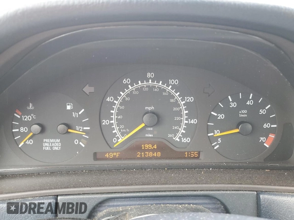 1996 Mercedes-Benz E-Class with VIN WDBJF55F5TJ022277, listed as a Copart auction lot 52597985 with 213,848 mi miles and Clean Title. Bid and sale history available at carsss.com. Image 9.
