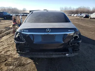 2017 Mercedes-Benz E 300 Luxury with VIN WDDZF4KB9HA013675, listed as a Copart auction lot 89335225 with 69,128 mi miles and Salvage title. Bid and sale history available at DreamBid. Image 6.