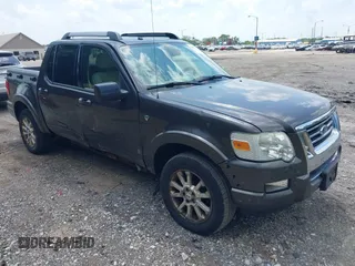 2007 Ford Explorer Sport Trac Limited z VIN 1FMEU53857UA18324, wystawiony jako IAAI lot #42583739 z przebiegiem 199 080 mil mil oraz . Historia ofert i sprzedaży dostępna na DreamBid. Obrazek 1.