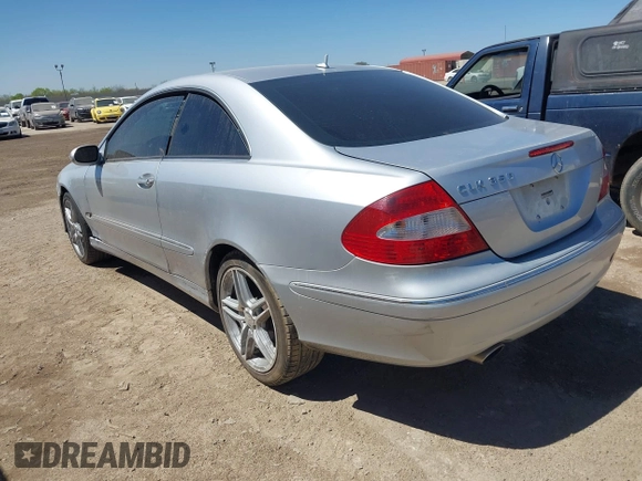 2008 Mercedes-Benz CLK 350 with VIN WDBTJ56H38F258699, listed as a IAAI auction lot 41781579 with 166,754 mi miles and . Bid and sale history available at DreamBid. Image 3.