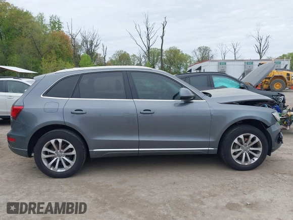 2013 Audi Q5 Premium Plus z VIN WA1LFAFP4DA071556, wystawiony jako IAAI lot #42081304 z przebiegiem 129 888 mil mil oraz . Historia ofert i sprzedaży dostępna na DreamBid. Obrazek 13.