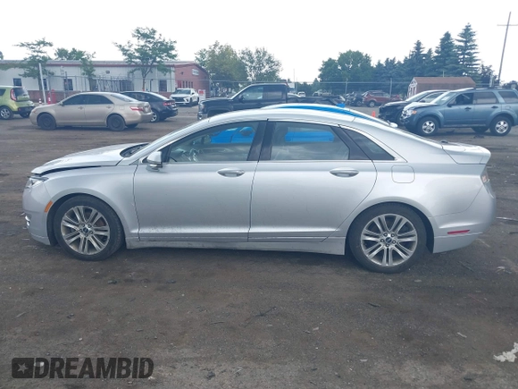 2013 Lincoln MKZ z VIN 3LN6L2G98DR803528, wystawiony jako IAAI lot #42573341 z przebiegiem 140 006 mil mil oraz . Historia ofert i sprzedaży dostępna na DreamBid. Obrazek 14.