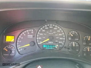 2001 Chevrolet Silverado 2500 with VIN 1GCGK29U51Z185752, listed as a Copart auction lot 51232125 with 205,401 mi miles and Salvage Title. Bid and sale history available at carsss.com. Image 9.